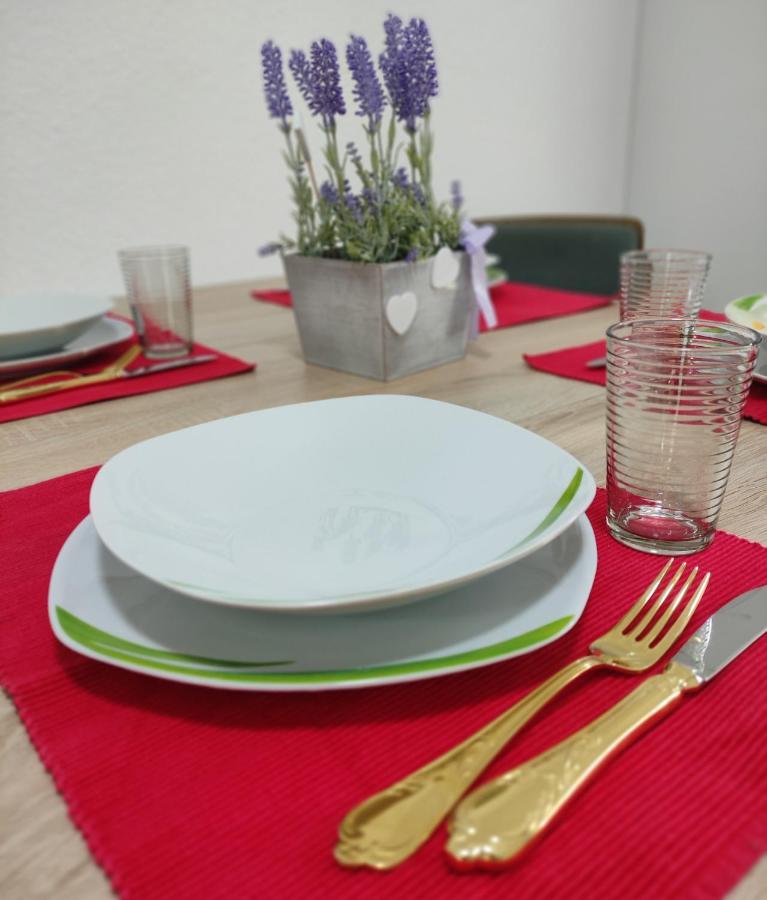 2 Zimmerwohnung In Bietingen กอทท์มาดิงเกน ภายนอก รูปภาพ